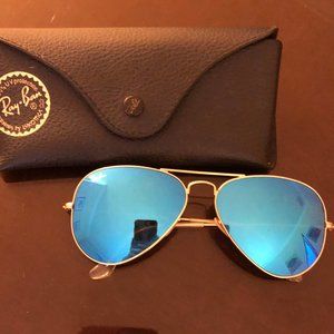 Ray-Ban Aviator Blue Flash Lenses with Gold Frame